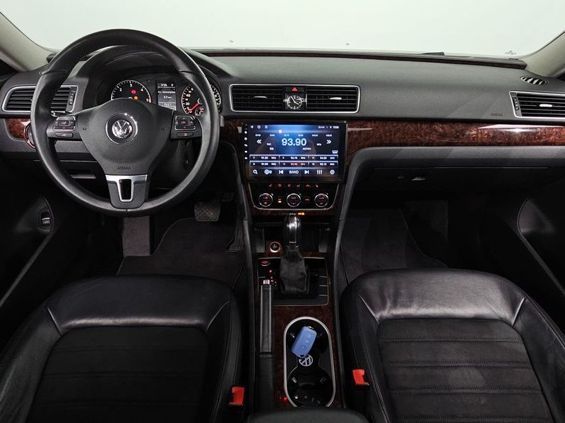 2013 Volkswagen Passat 2.0 TDI B7 photo 7