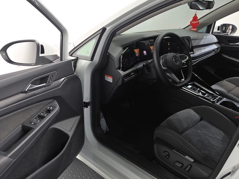 2023 Volkswagen Golf 2.0 TDI Prestige photo 10