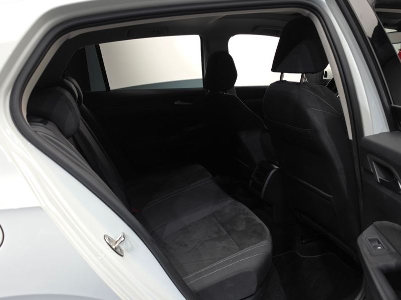 2023 Volkswagen Golf 2.0 TDI Prestige photo 11