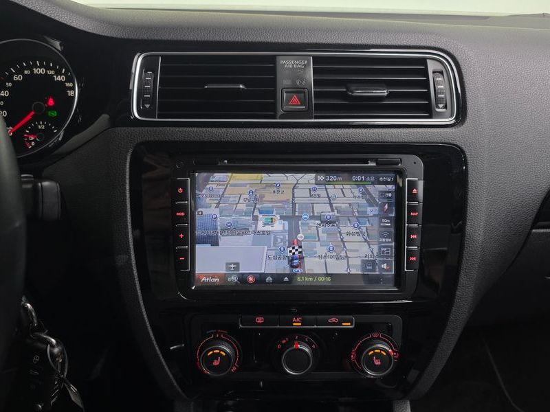2015 Volkswagen Jetta 2.0 TDI BlueMotion 6th photo 14