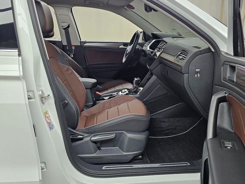 2023 Volkswagen Tiguan 2.0 TSI Prestige photo 11