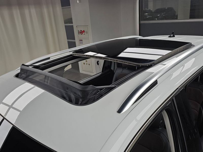 2023 Volkswagen Tiguan 2.0 TSI Prestige photo 19