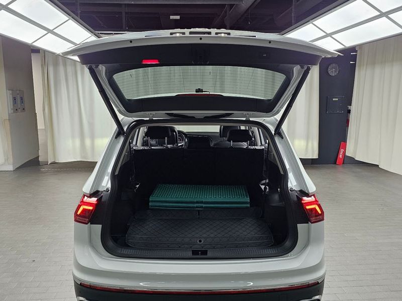 2023 Volkswagen Tiguan 2.0 TSI Prestige photo 20