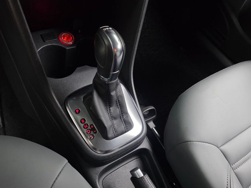 2014 Volkswagen Polo 1.6 TDI R-Line 5th photo 9