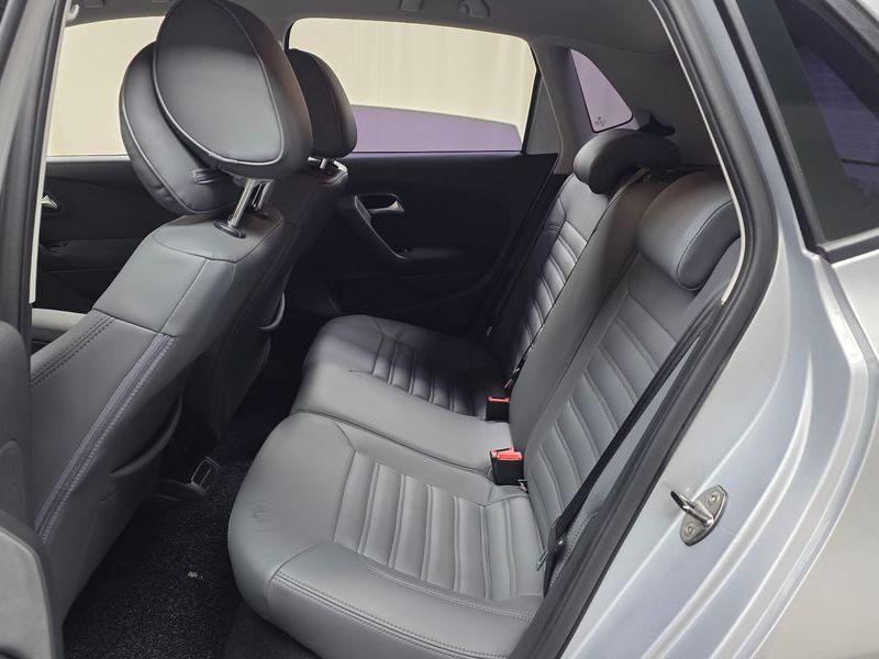 2014 Volkswagen Polo 1.6 TDI R-Line 5th photo 12