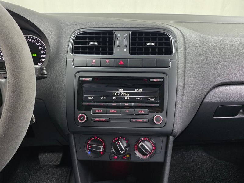 2014 Volkswagen Polo 1.6 TDI R-Line 5th photo 14
