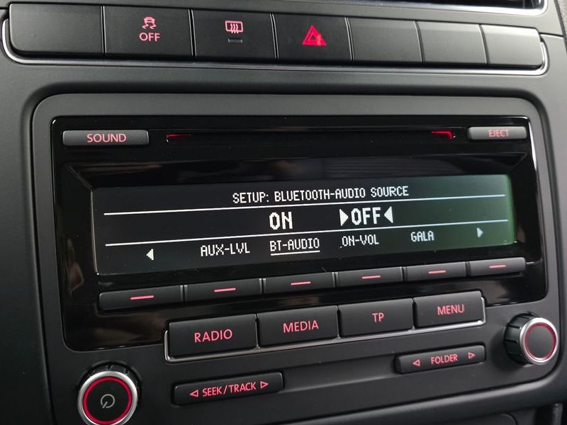 2014 Volkswagen Polo 1.6 TDI R-Line 5th photo 16