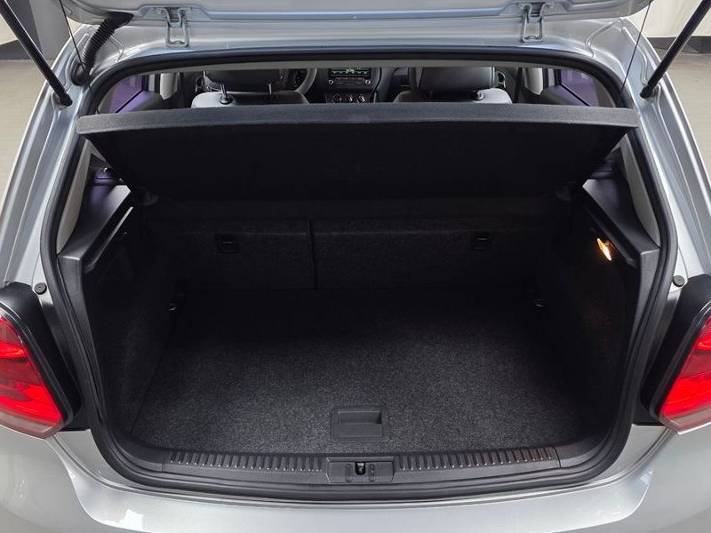 2014 Volkswagen Polo 1.6 TDI R-Line 5th photo 20