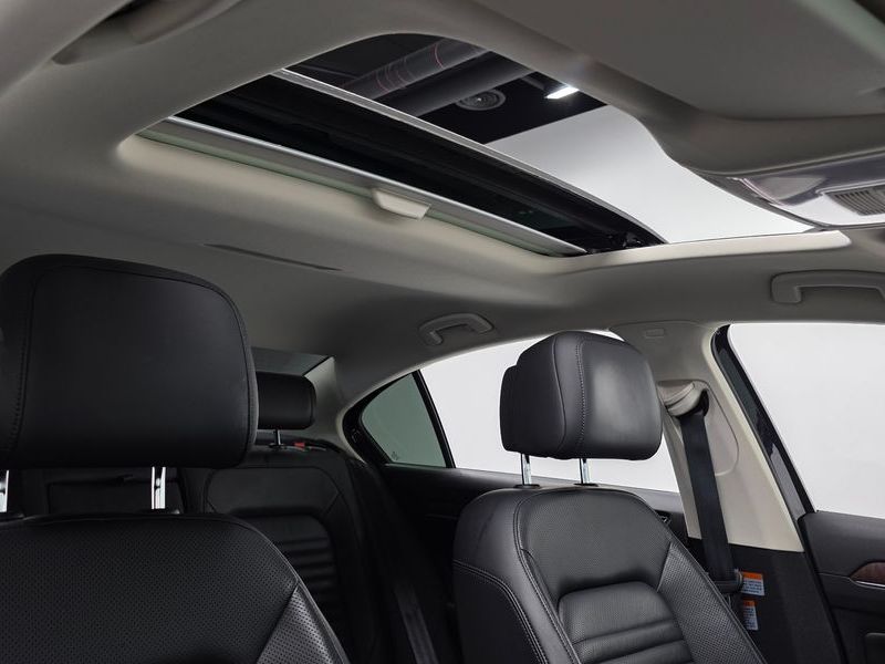 2018 Volkswagen Passat 2.0 TDI Prestige photo 13