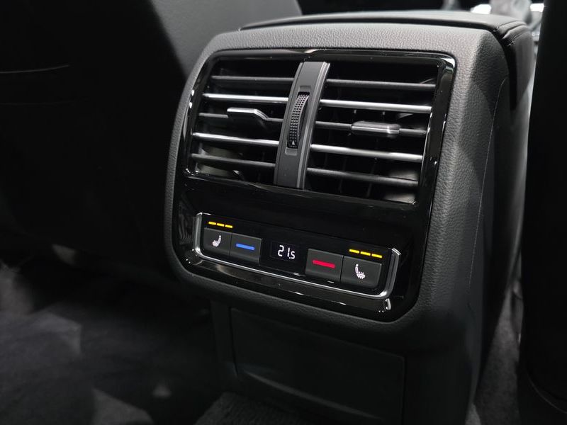 2018 Volkswagen Passat 2.0 TDI Prestige photo 19