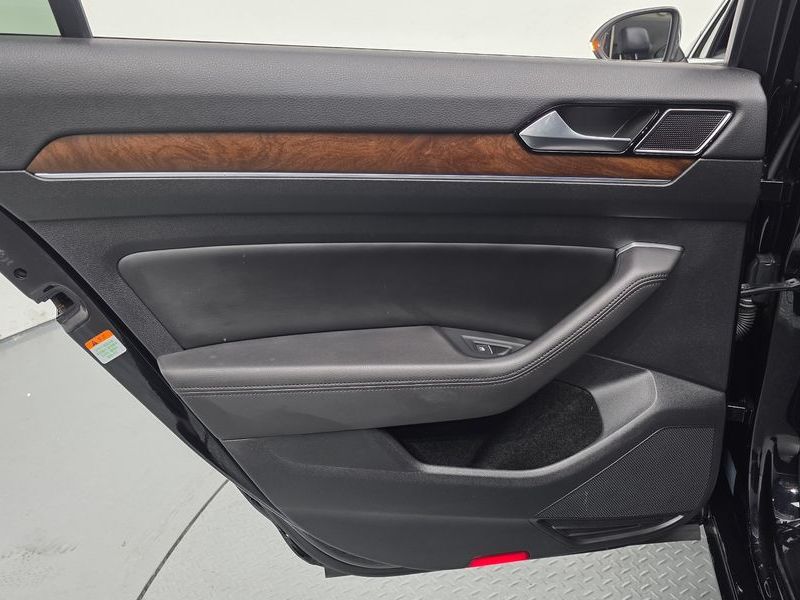 2018 Volkswagen Passat 2.0 TDI Prestige photo 25