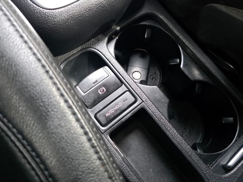 2015 Volkswagen Tiguan 2.0 TDI Comfort 5N photo 17