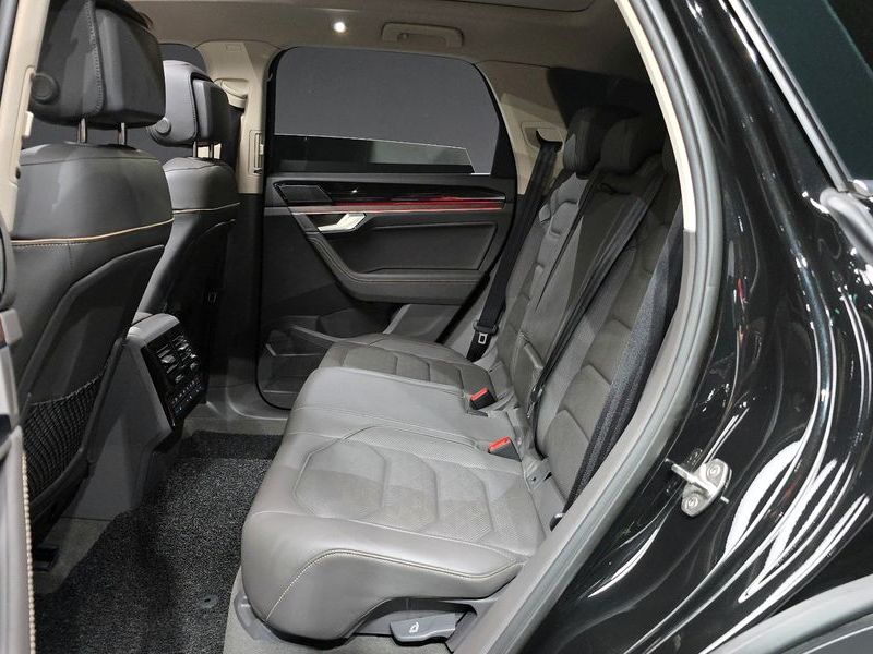 2023 Volkswagen Touareg 3.0 TDI Prestige photo 12