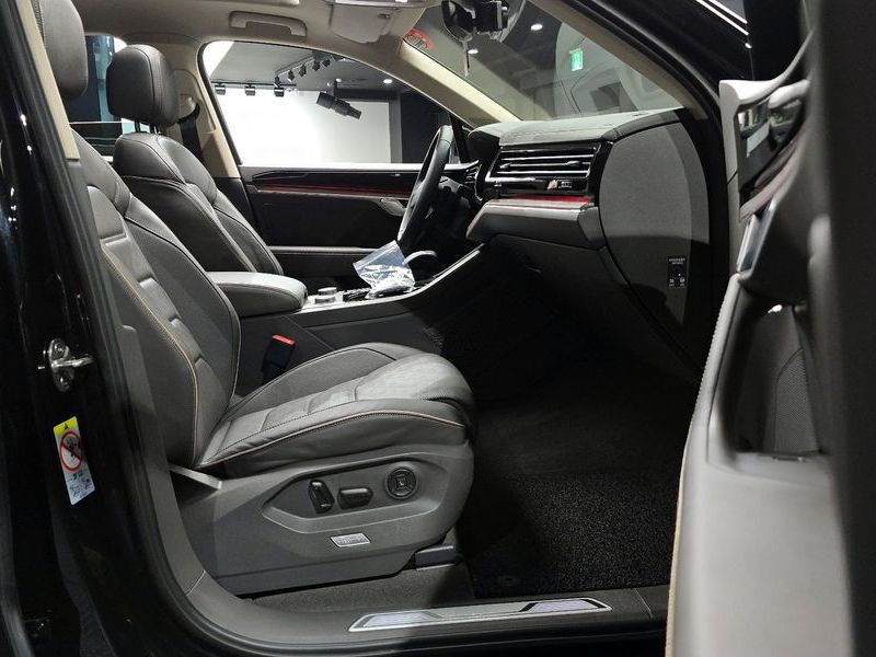 2023 Volkswagen Touareg 3.0 TDI Prestige photo 26