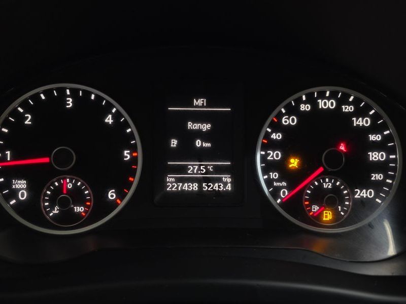 2014 Volkswagen Tiguan 2.0 TDI Comfort 5N photo 8
