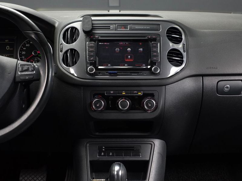 2012 Volkswagen Tiguan 2.0 TDI Comfort 5N photo 12