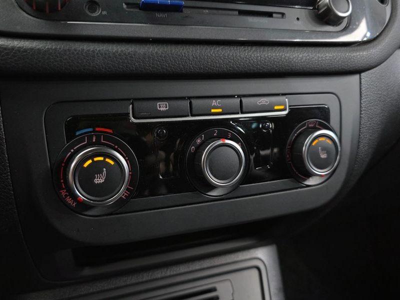 2012 Volkswagen Tiguan 2.0 TDI Comfort 5N photo 18