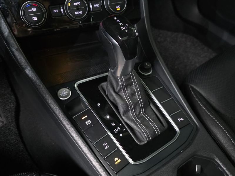 2021 Volkswagen Jetta 1.4 TSI Prestige photo 9