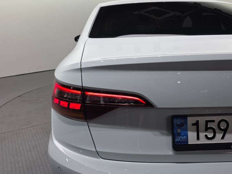 2021 Volkswagen Jetta 1.4 TSI Prestige photo 23
