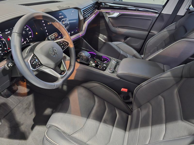 2024 Volkswagen Touareg 3.0 TDI Prestige photo 8