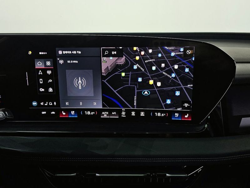 2025 Audi Q6 e-tron Performance Premium photo 12