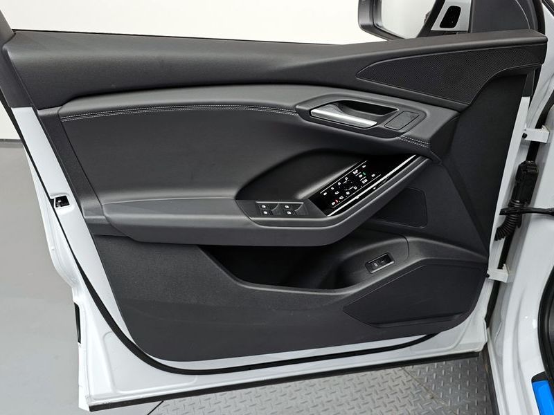 2025 Audi Q6 e-tron Performance Premium photo 24