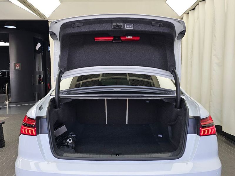 2025 Audi A6 40 TDI Premium photo 20