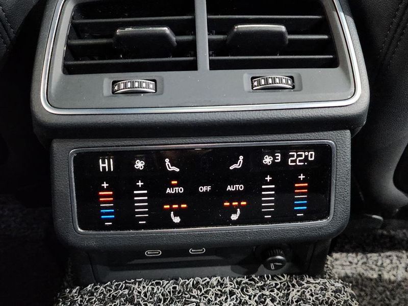 2022 Audi A6 45 TFSI Premium photo 19