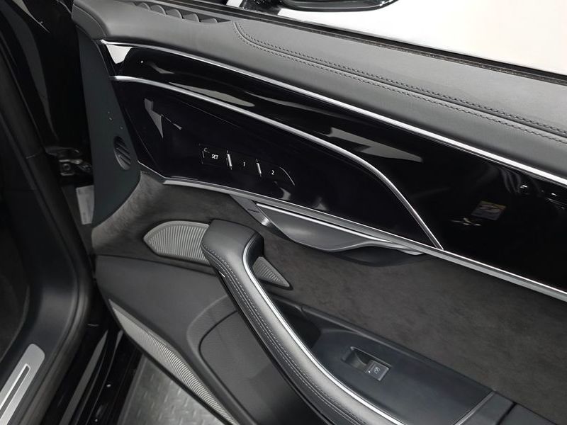 2021 Audi A8 55 TFSI Quattro LWB photo 24