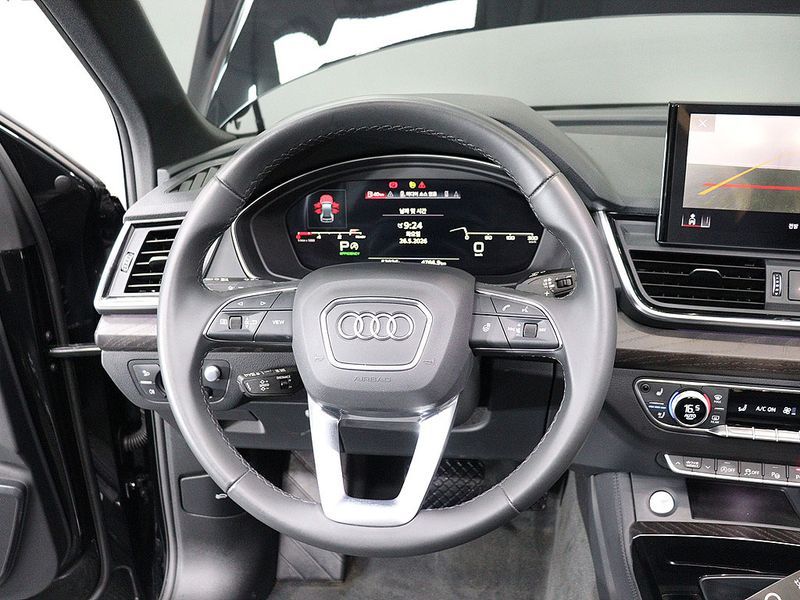 2023 Audi Q5 40 TDI Quattro Premium photo 13