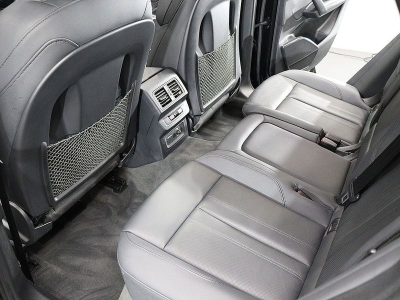 2023 Audi Q5 40 TDI Quattro Premium photo 15
