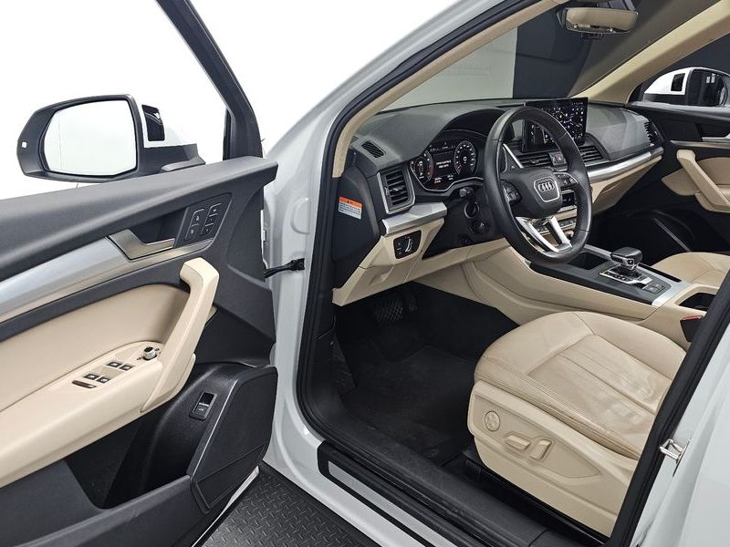 2021 Audi Q5 45 TFSI Quattro photo 11