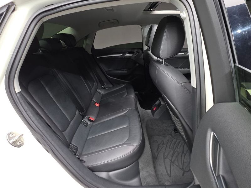 2015 Audi A3 25 TDI Dynamic 8V photo 19