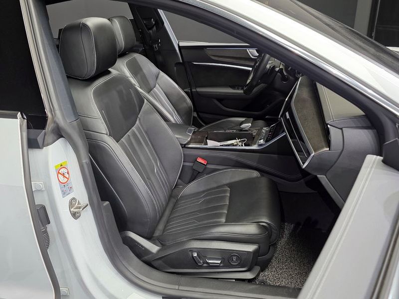 2020 Audi A7 50 TDI Quattrp Premium photo 12