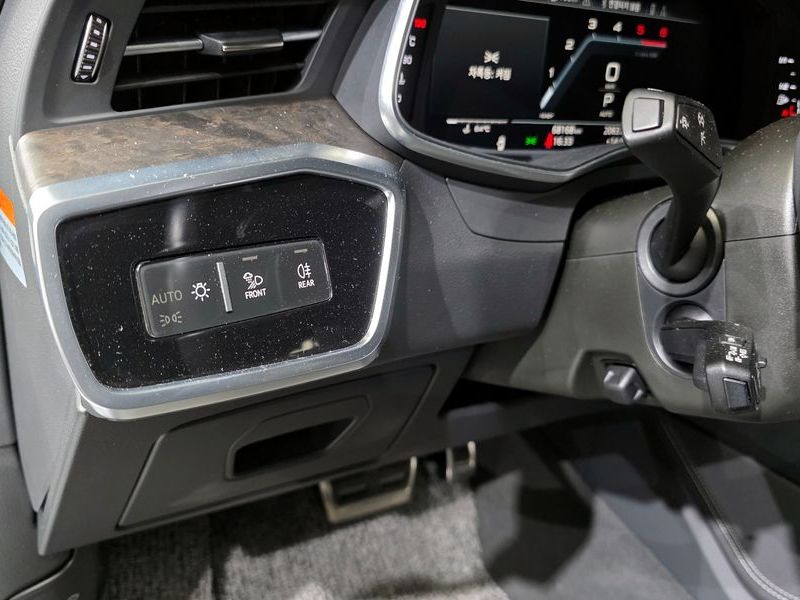 2020 Audi A7 50 TDI Quattrp Premium photo 14