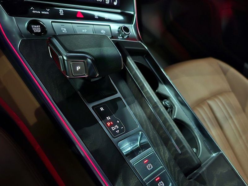 2023 Audi A6 45 TFSI Premium photo 9