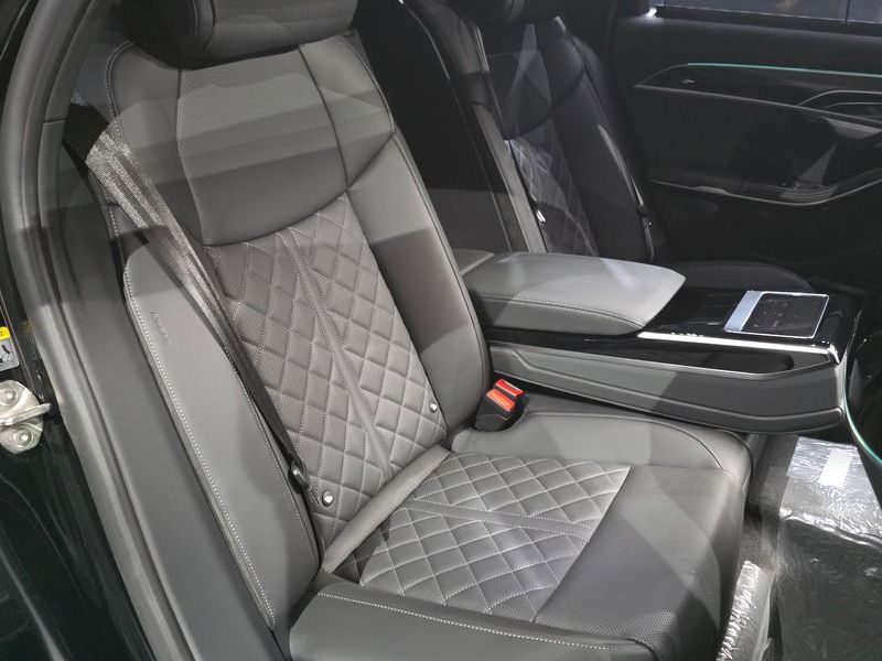 2023 Audi A8 50 TDI Quatrro Black Edition photo 11
