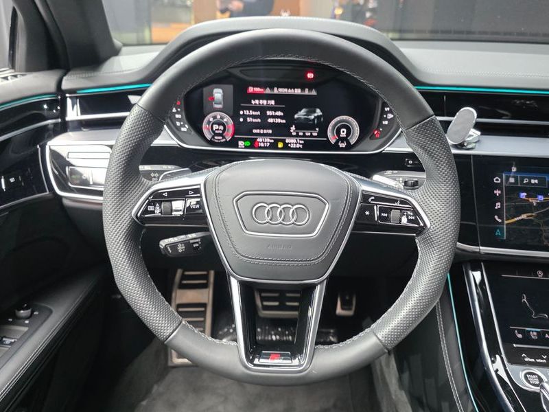 2023 Audi A8 50 TDI Quatrro Black Edition photo 13