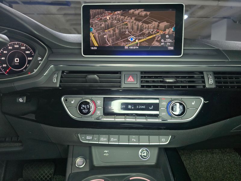 2019 Audi A5 45 TFSI Quattro Premium Sportback photo 15