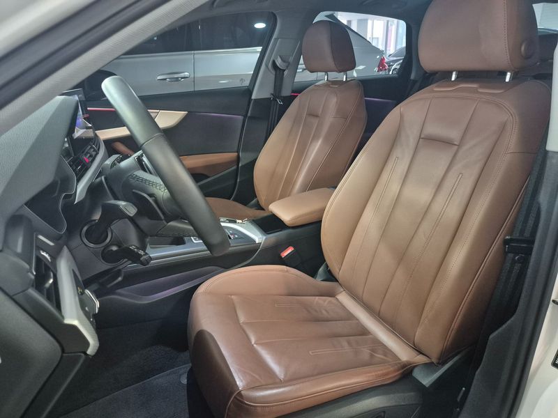2023 Audi A4 40 TFSI photo 11