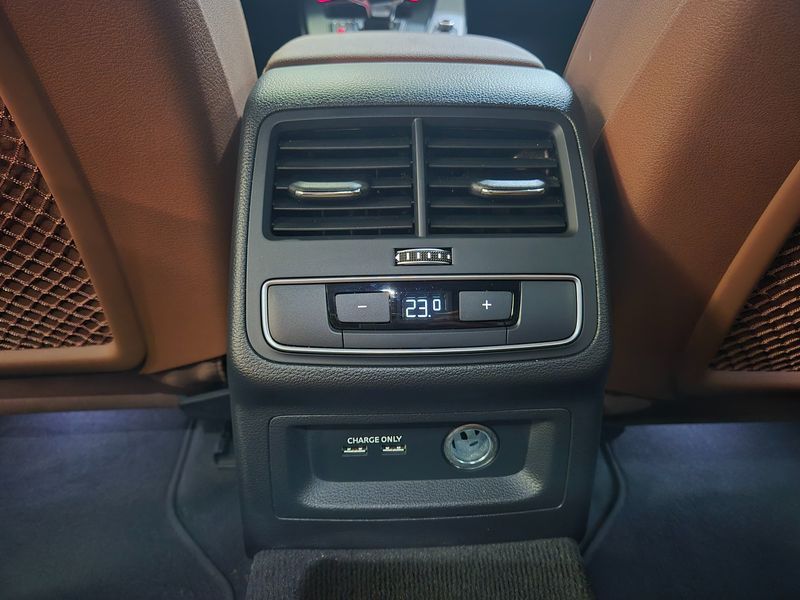2023 Audi A4 40 TFSI photo 16