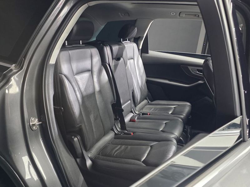 2019 Audi Q7 45 TFSI Quattro photo 12