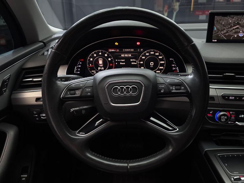 2019 Audi Q7 45 TFSI Quattro photo 14