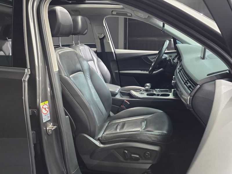2019 Audi Q7 45 TFSI Quattro photo 26
