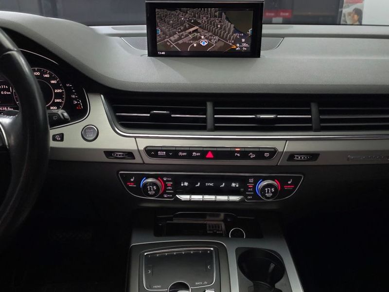 2019 Audi Q7 45 TFSI Quattro photo 29