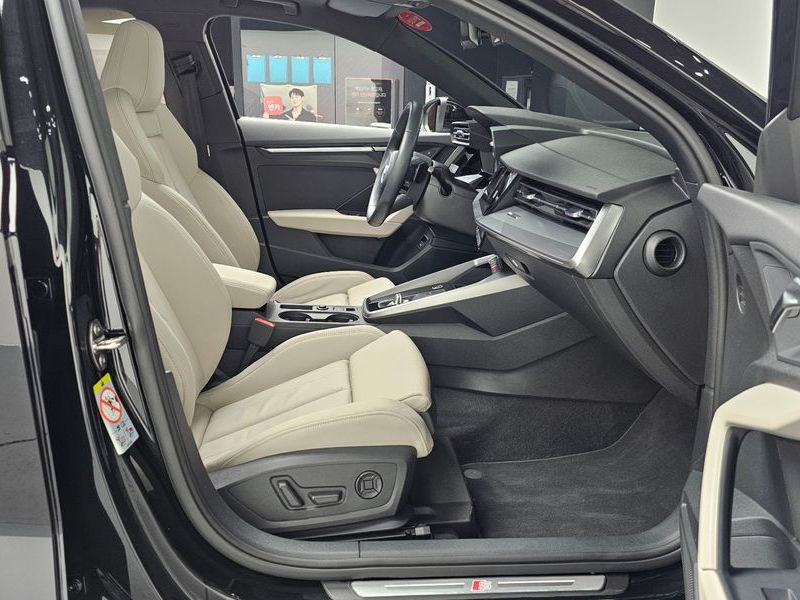 2023 Audi A3 40 TFSI Premium photo 11