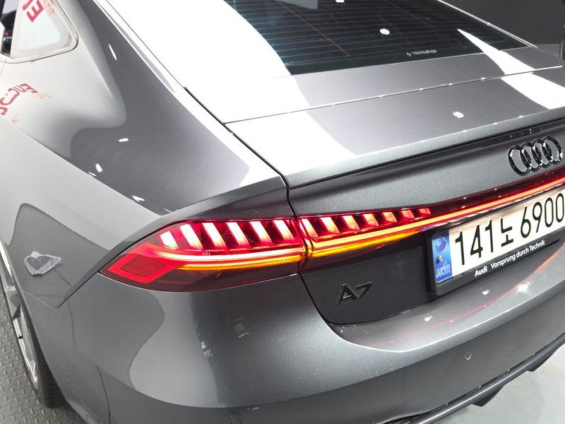 2022 Audi A7 50 TDI Quattrp Premium photo 23