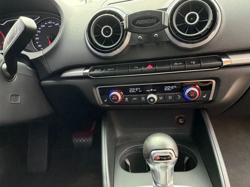 2015 Audi A3 35 TDI Dynamic Sportback 8V photo 11