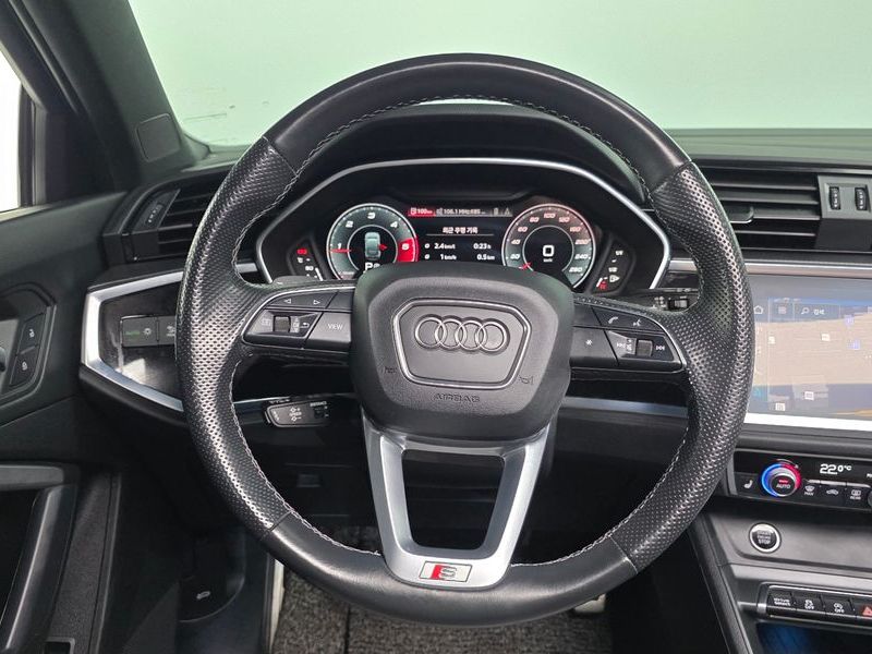 2023 Audi Q3 35 TDI Premium Sportback photo 12