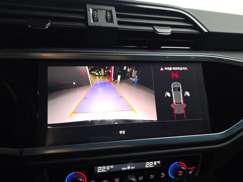 2023 Audi Q3 35 TDI Premium Sportback photo 14
